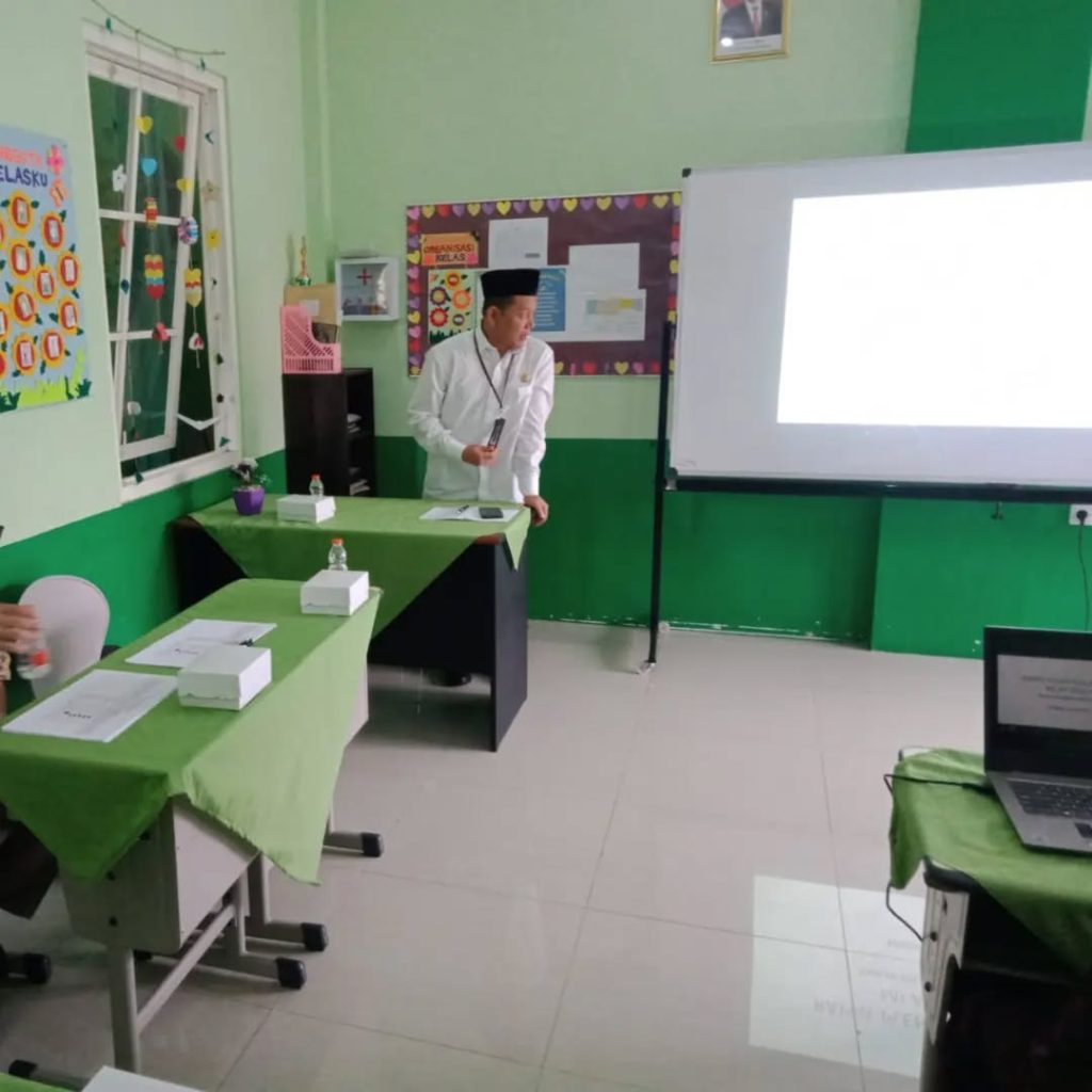 rapat pleno kelulusan mi ar ridlo tahun 2023 2024