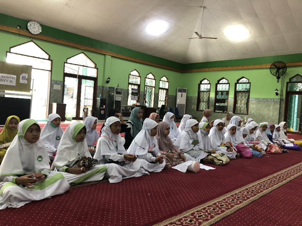 MI Ar Ridlo Gelar Peringatan Isra Mi'raj Nabi Muhammad